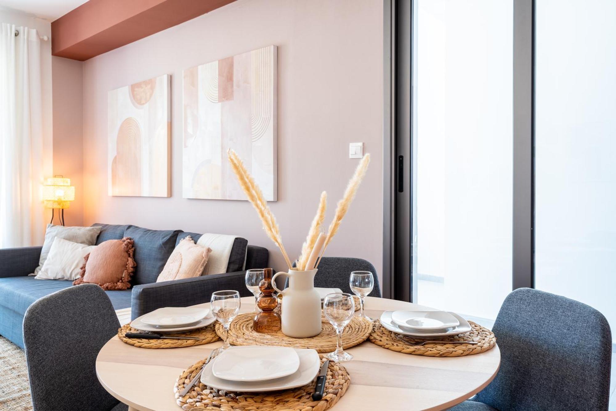 Arion 1-Bedroom Apartment In Larnaca Esterno foto